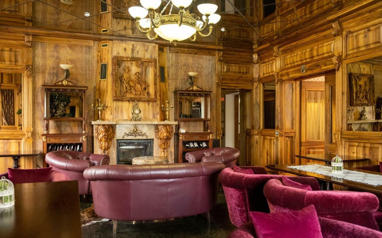 Diplomat Club Hotel Chişinău Esterno foto