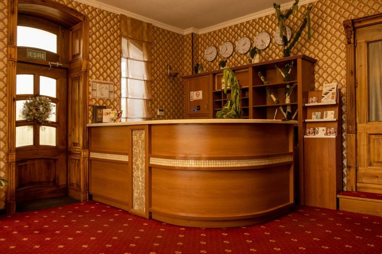 Diplomat Club Hotel Chişinău Esterno foto