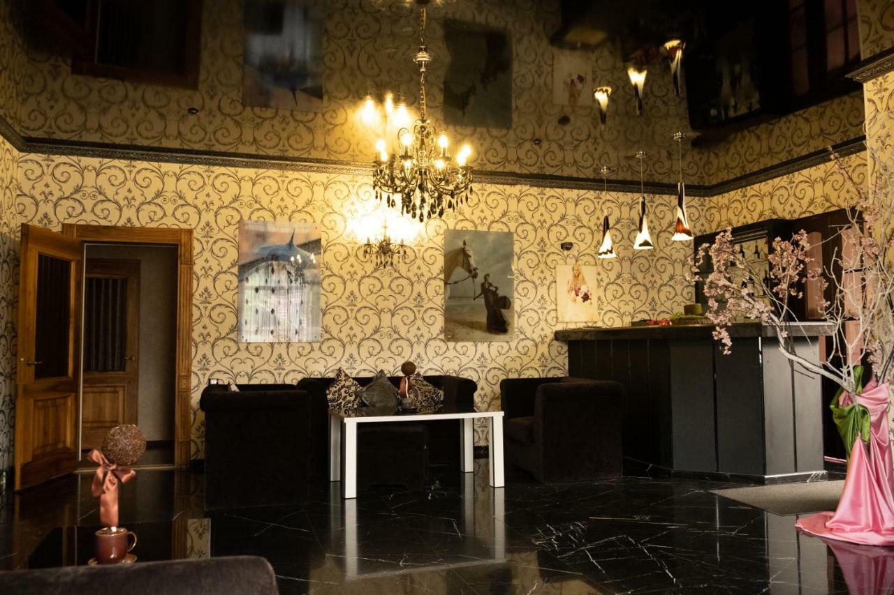 Diplomat Club Hotel Chişinău Esterno foto