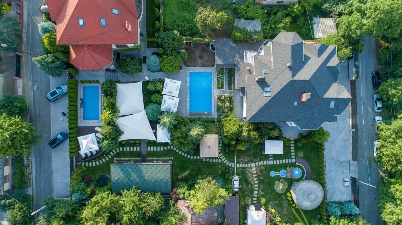 Diplomat Club Hotel Chişinău Esterno foto
