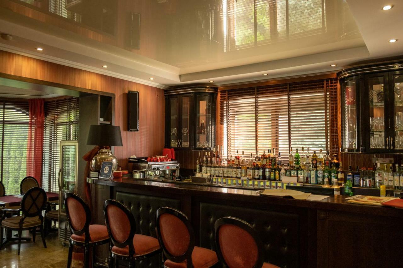 Diplomat Club Hotel Chişinău Esterno foto