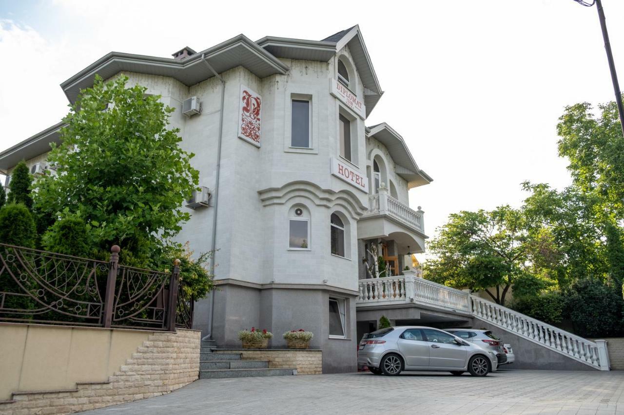 Diplomat Club Hotel Chişinău Esterno foto